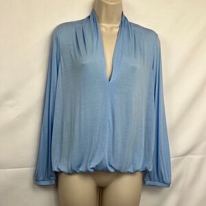 Lanston REVOLVE v neck long sleeve blue top NWT size XS